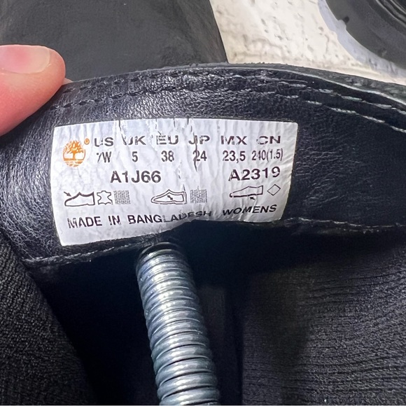 👢 TIMBERLAND WOMEN'S COURMAYEUR VALLEY CHELSEA BLACK NUBUCK BOOT. SZ US 7 - Picture 11 of 11